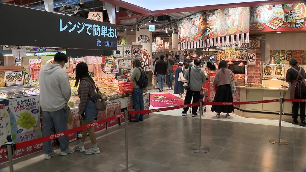 挺日！蕭美琴逛日系超市買爆　「高市巧克力」有望12月上市