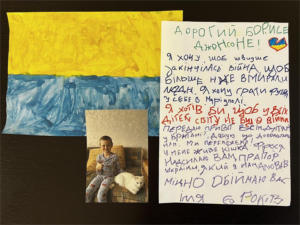 戰火下父母雙亡！烏克蘭6歲孩子寫下一封信　願望曝光惹人鼻酸