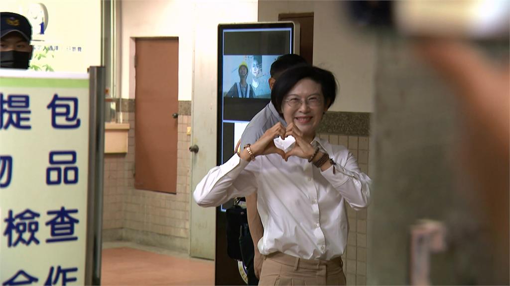 林岱樺涉貪起訴首出庭　法庭上一度拍桌喊「想回家住」