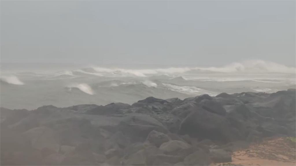34年來最強颶風襲夏威夷　加州巨浪重創奧斯卡影帝豪宅