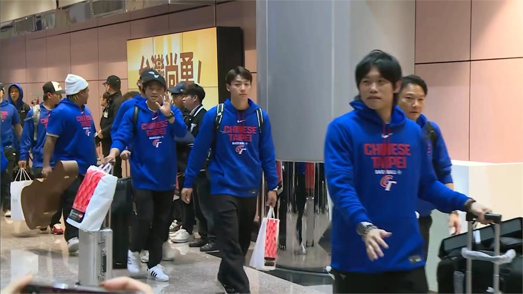 教練、球員都坐商務艙！　華航大客機送台灣英雄回家