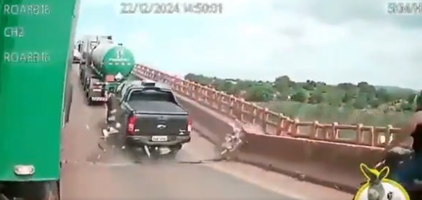 巴西大橋「垂直崩塌」14人慘死!「人車墜河」奪命瞬間曝光…騎士騰空飛起