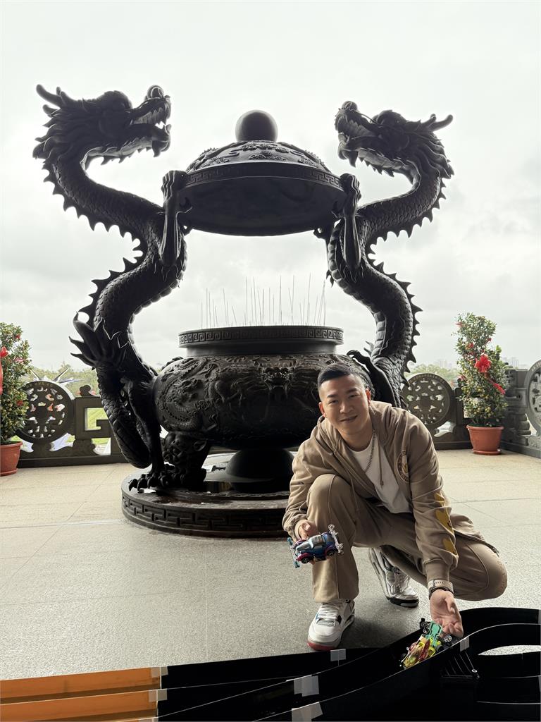 草爺挑戰台灣首次！神行盃5千米四驅車軌道鋪進護國宮廟埕