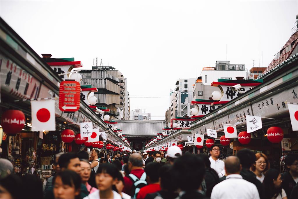 《央視》發文嗨喊：日本快要啥都缺了！慘遭一票中國網友打臉：誰信？