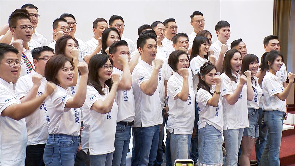 郭正亮酸「藍皮綠骨」選情危　鍾小平怒告：少造口業多消業障