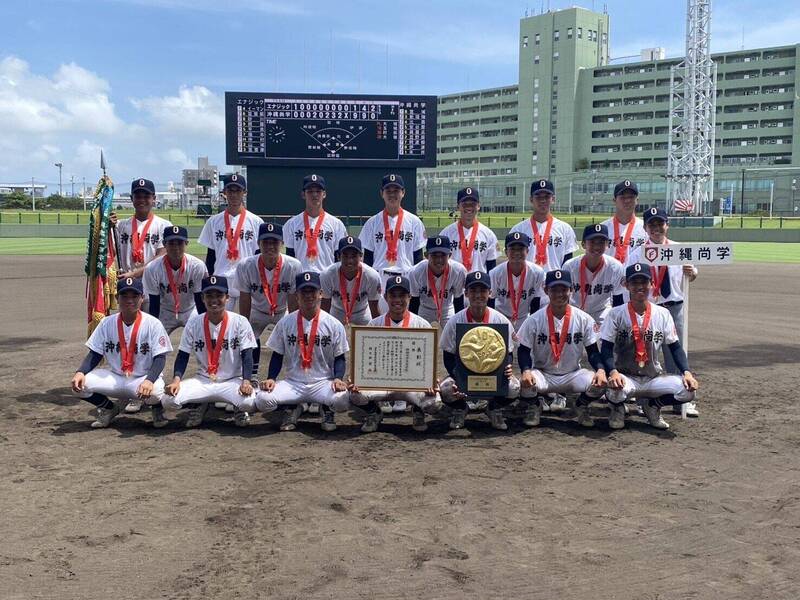 棒球/日本夏季甲子園沖繩尚學「隊史首度」封王!沖繩代表「睽違15年」再度重返榮耀