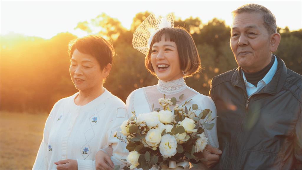 151林彥君結婚了!披深V絕美白紗「激吻嫩尪」婚禮美照全曝光