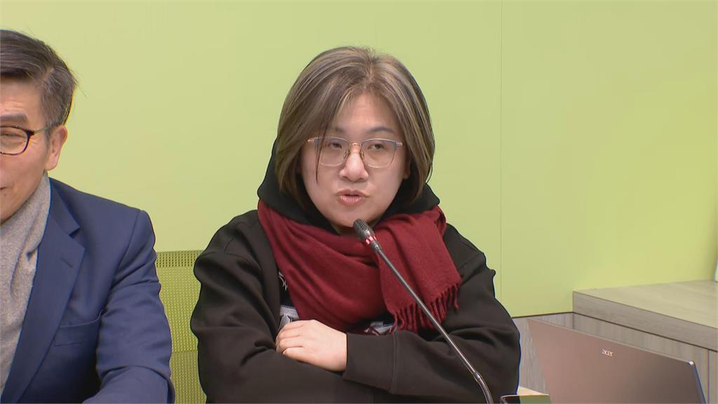 快新聞/綠白要合作?鍾佳濱喊話「2黨可走近」 柯建銘「回這句」柯文哲笑了