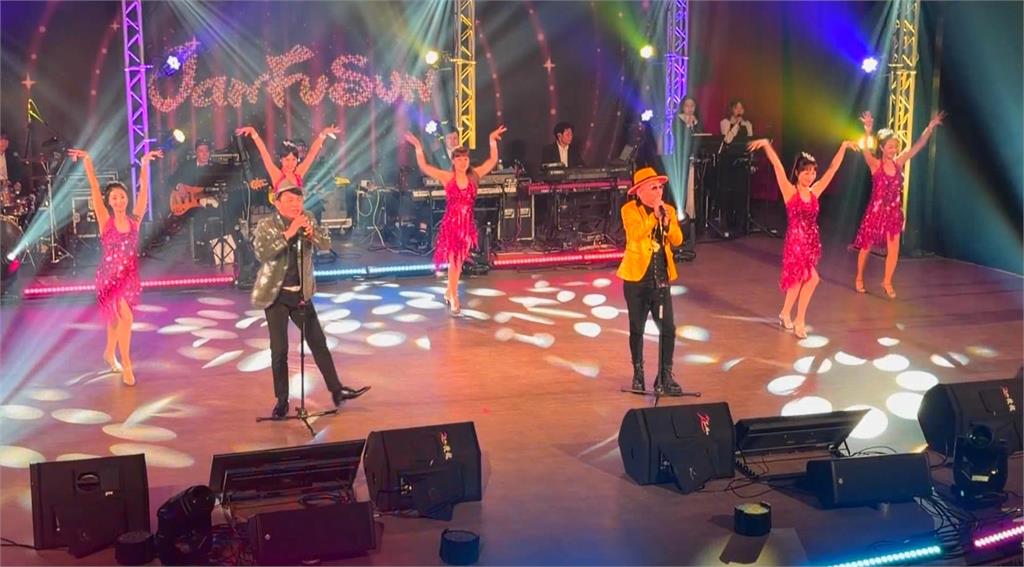 80年代歌廳秀重現！　雲林遊樂園群星開唱勾起回憶