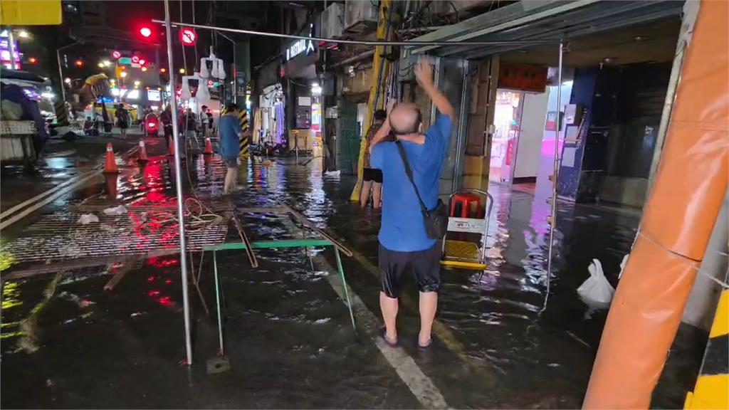 無風無雨大潮倒灌！基隆淹大水市府籲「裝擋板」　童子瑋：應加強基礎建設