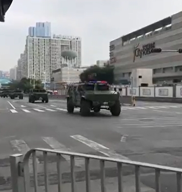 虛張聲勢？中國再傳51秒軍車影片　大陣仗「送攻台裝備」網揭1疑點