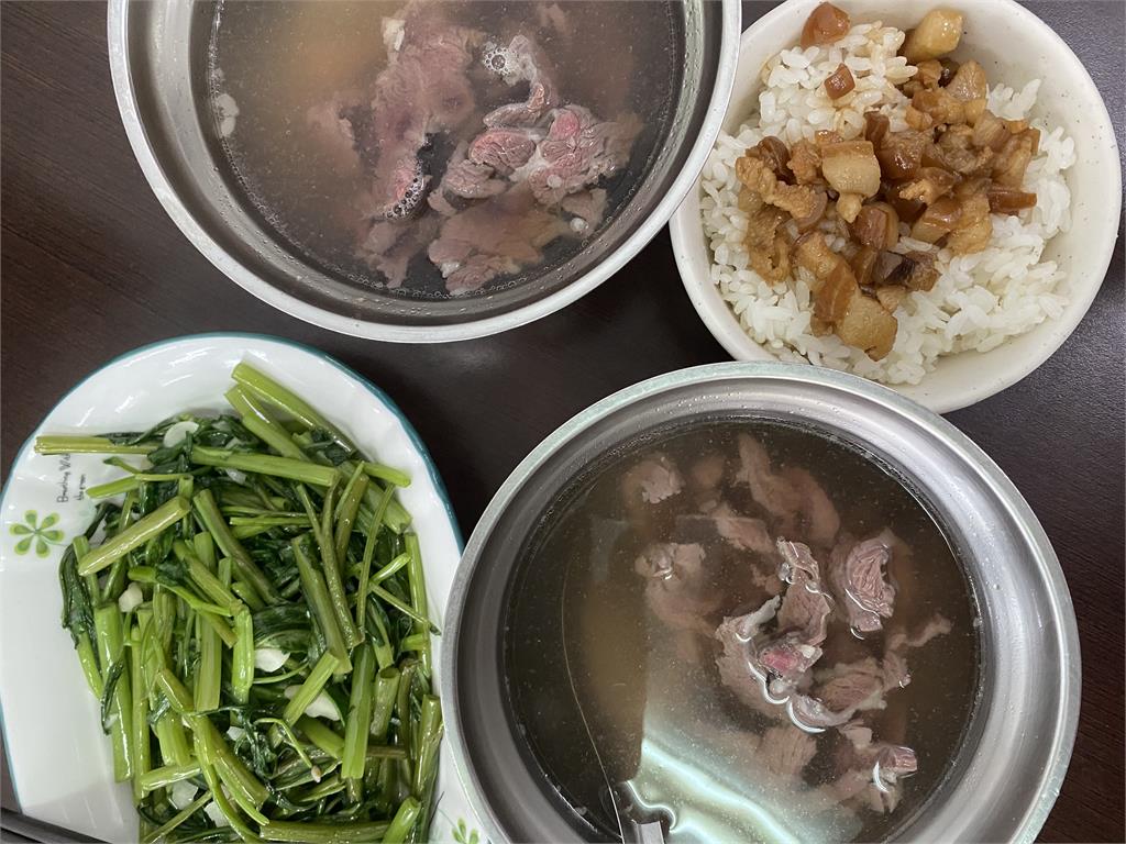 中部人發文求台南「鹹的」牛肉湯！引兩派網友論戰：汙名化台南的甜