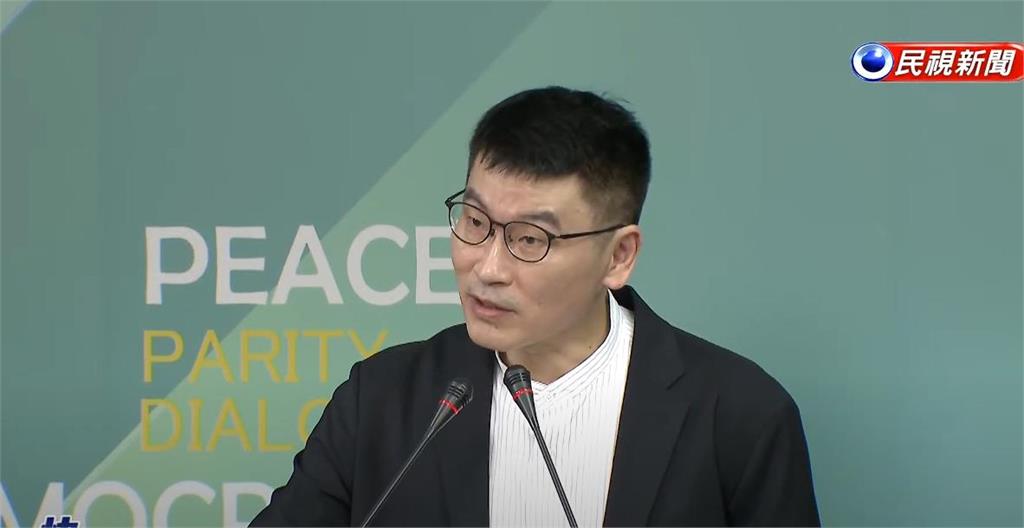 註銷身分求饒…張立齊下跪淚崩「回不去台灣」搬出阿嬤 梁文傑昔提解決1辦法