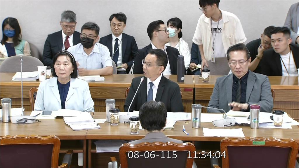 白緊咬徐佳青！黃光芹揭「僑委會本務」狂酸這題打錯了