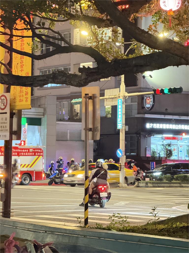 最新/驚嚇!不明人士「揚言」攻擊北捷松山站 警消現場戒備中