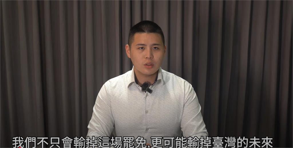 閩南狼堅稱「八炯的納粹不是玩笑」!網見蹊蹺反批:你才是雙面諜吧