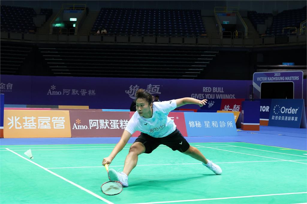 羽球(影)／2025高雄羽球大師賽　台將女單許玟琪、混雙李佳馨/吳冠勳晉8強