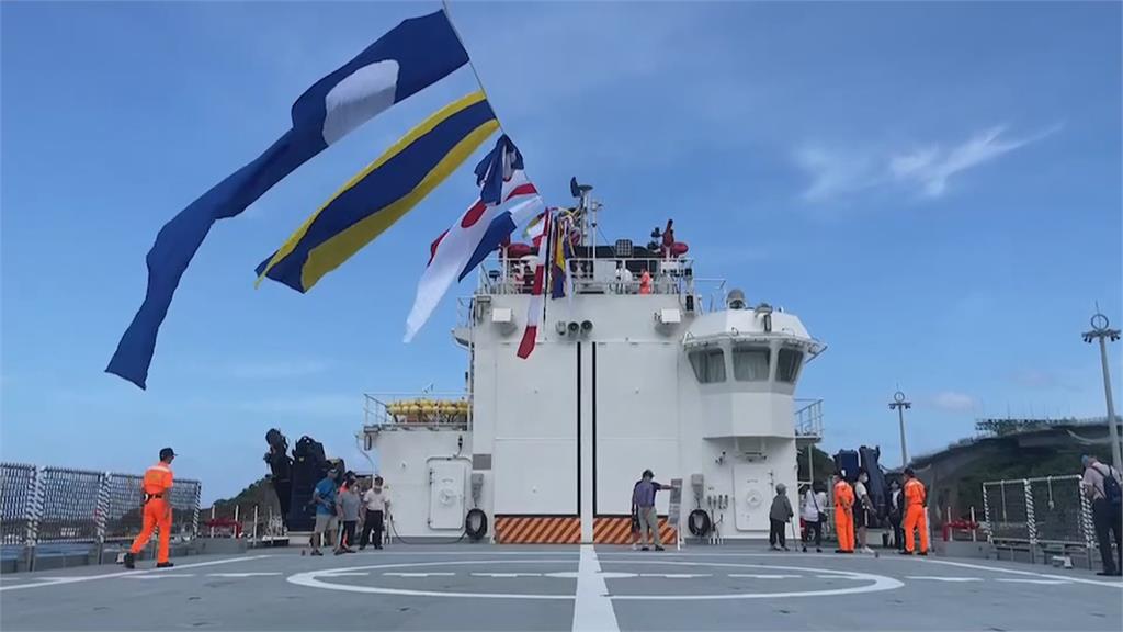 海巡4千噸全新「新竹艦」開放參觀　鎮海火箭武器系統曝光