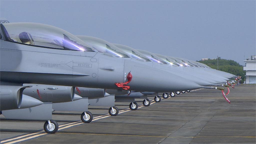 F-16V墜海意外　退將：中機頻擾台壓縮訓練時數