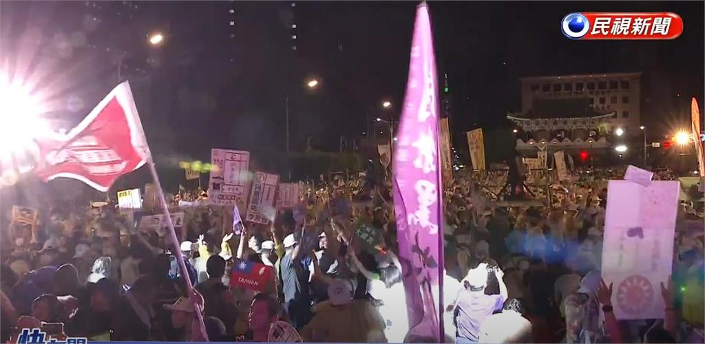 凱道天空「冒出這1物」包圍太震撼！散場「速收椅子、沒垃圾」網嚇傻：台灣人太扯