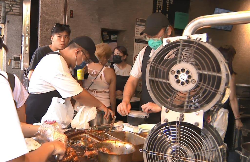 樂翻天!黃仁勳美食供應鏈背板吸睛 上榜業者直呼好驚喜