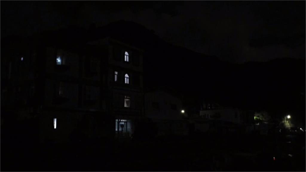 綠島週日夜停電　遊客：無光害　剛好可以賞月