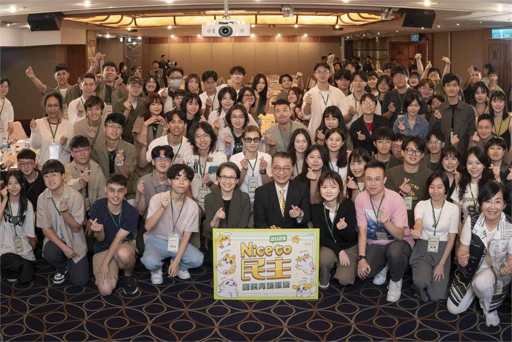 快新聞/民進黨國務青旗艦營移師桃園 蕭美琴、徐國勇共襄盛舉