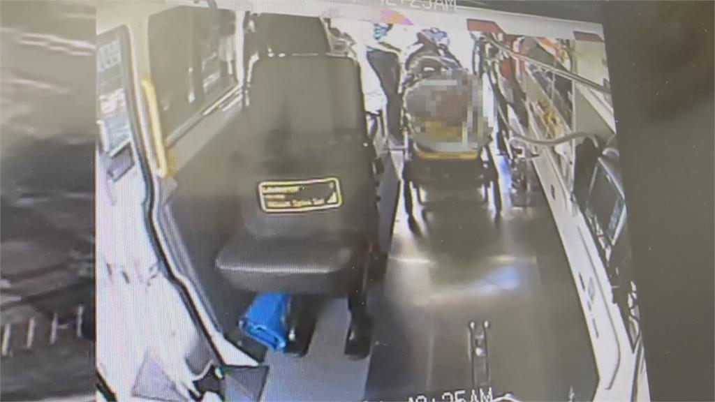 視線死角釀禍? 南投8旬騎士遭砂石車撞上小腿捲入輪下