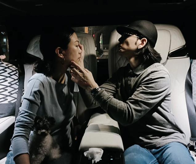 Summer分享蕭敬騰私生活「不藏了」！認「床上都還有...」超細節內容曝光