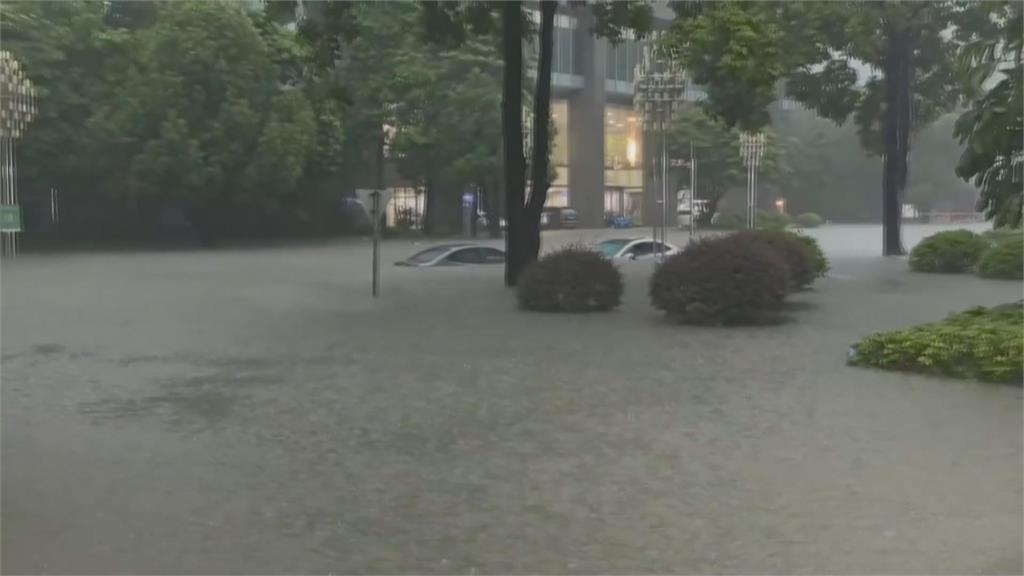 廣東佛山下水道加紗網防屈公病　疑阻排水遇楊柳颱風慘淹
