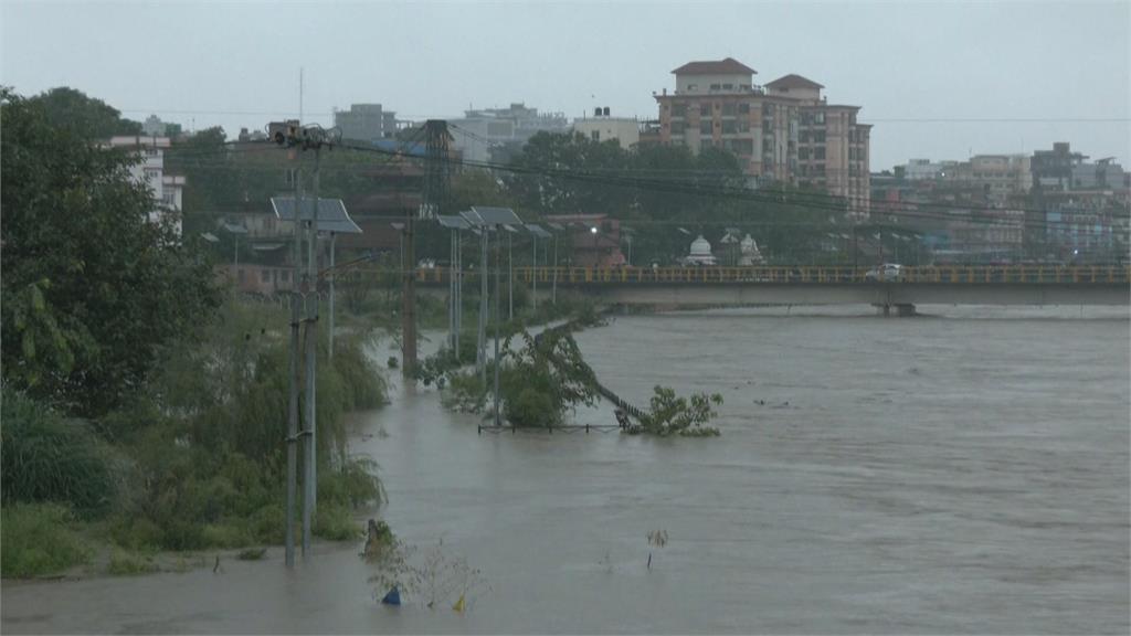南亞雨季！尼泊爾土石流47死　印度大吉嶺山崩7死