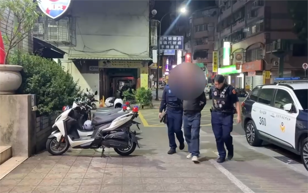 快新聞／預支工程款不成竟買刀追砍釀2傷　新莊警趕抵現場壓制逮人