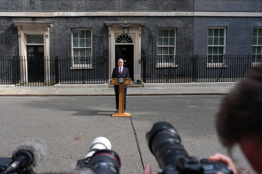 快新聞／施凱爾主動請辭！英國10年6首相下台　脫歐公投10年陷挫折