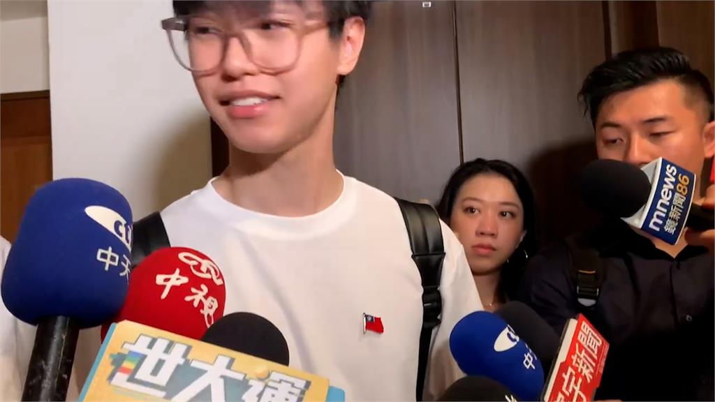曾向柯文哲提問中國留學生 見侯友宜別我國旗胸章:想到台灣旅遊