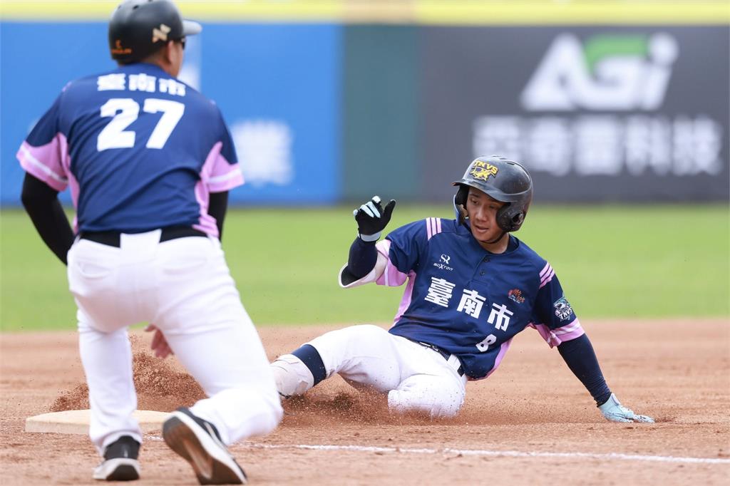 棒球(影)／玉山盃青棒敗部淘汰賽高雄市逆轉奪勝！台南市打擊串聯不斷晉級四強