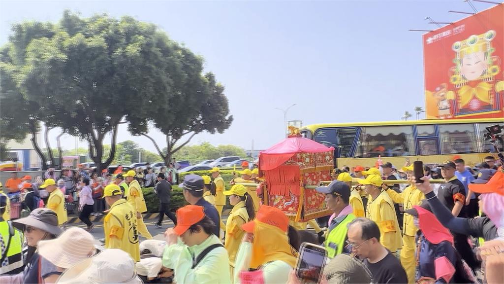 遊戲品牌挺媽祖進香　遊戲角色登藝閣車驚喜現身