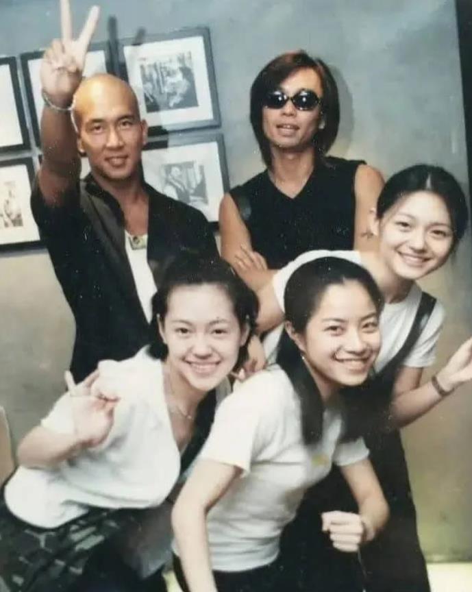 大S仙逝「入夢喊1句」逼哭徐懷鈺！她曬「全員青澀照」網淚崩：活在大家心裡