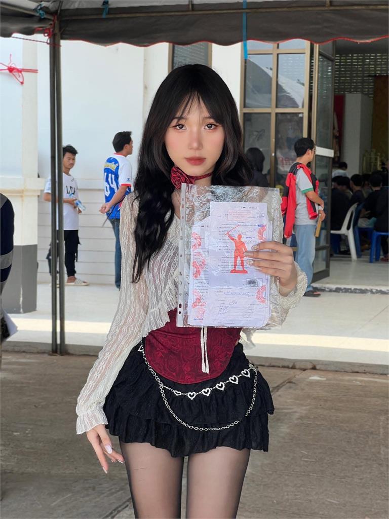 徵兵抽籤日「大群SSR正妹報到」成選美現場!真身真相大翻轉…全網驚:看不出來