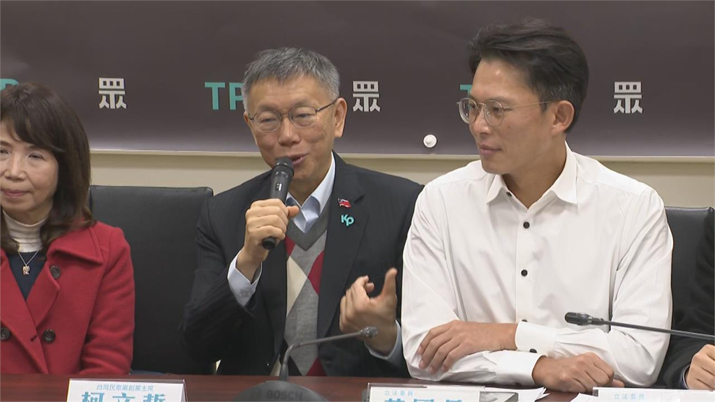 柯文哲回歸成「民眾黨真太陽」！媒體人400字開酸黃國昌：從咆哮變陪笑