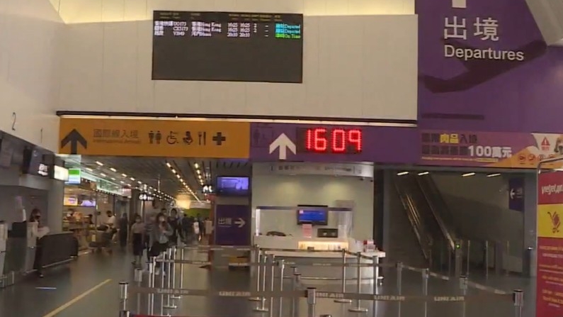 去國外才懂！網紅逛台中機場免稅店直擊「1畫面」驚喊：台灣服務業太誇張