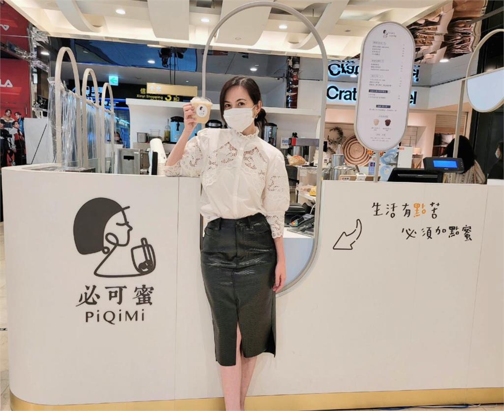 藝人簡沛恩搖飲料搖出心得 進軍微風之夜推調酒飲品