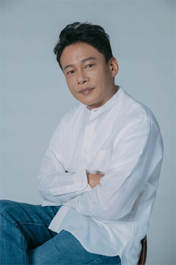 金馬影帝飛機上中風「半邊身體動不了」!醫警告:進去就出不來了