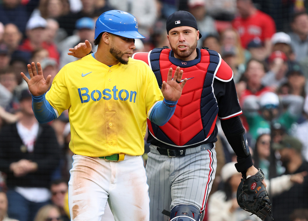MLB(影)/火爆捕手又惹事!康崔拉斯衝撞老隊友 雙城紅襪板凳清空火藥味瀰漫全場