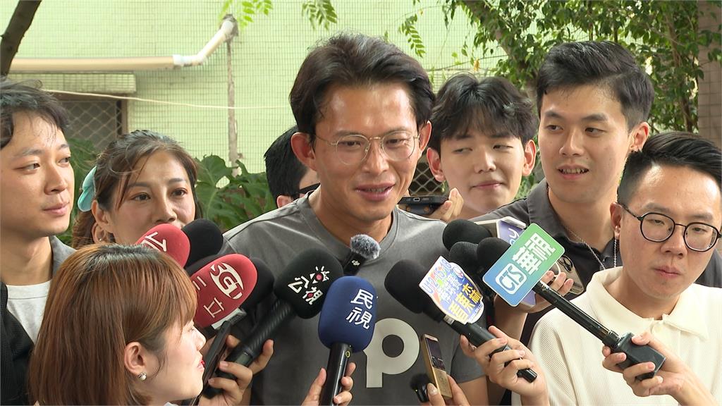 柯文哲交保關鍵時刻！　黃國昌出國和妻子二度蜜月