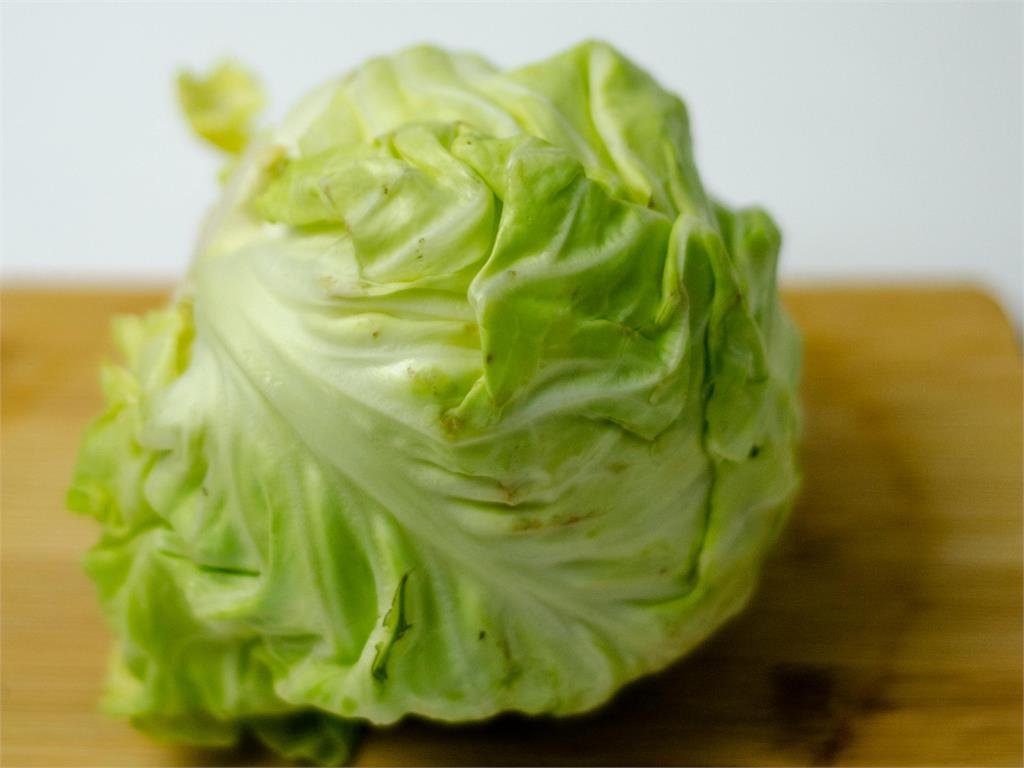 高麗菜變黑還能吃?日廚師曝「3大警訊」快丟掉...農糧署教「3招」保存一月