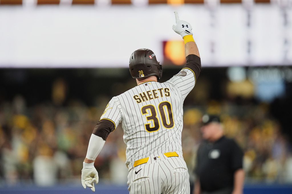 MLB(影)／穿走路靴也能當英雄！「Ho-ly Sheets」炸裂教士橫掃小熊