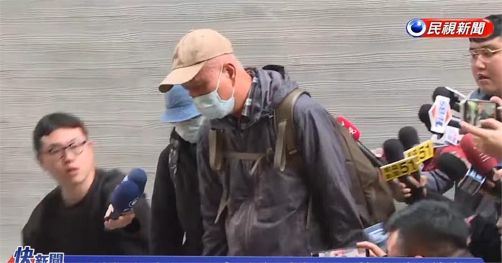 曾金援82萬…張文父母「哽咽下跪」道歉!被問兒子「生前關鍵1事」快閃離去