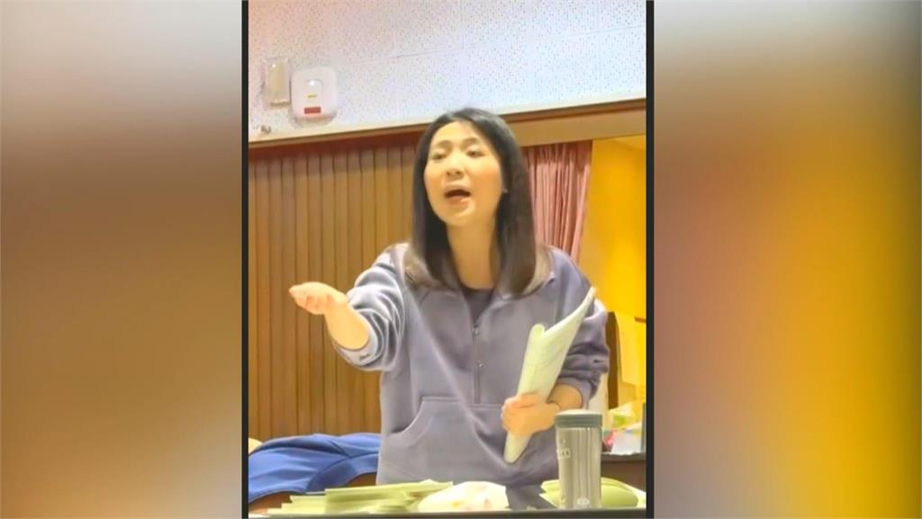 自主浮航後再出港海測 網諷:海鯤浮起來徐巧芯可以沉下去