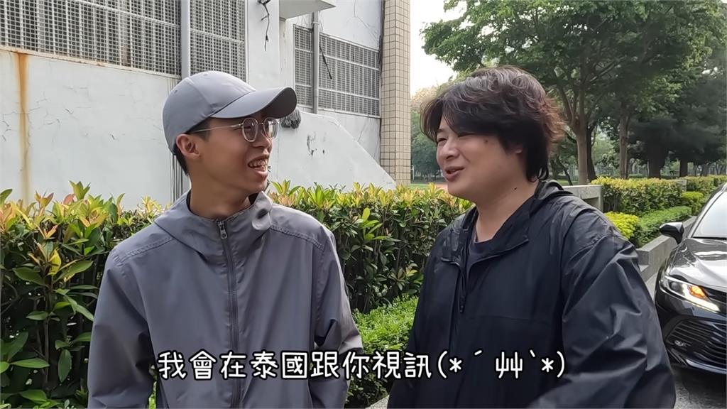 入伍前去剃頭!台男被朋友「惡搞剪成地中海」 頂新髮型打工超社死