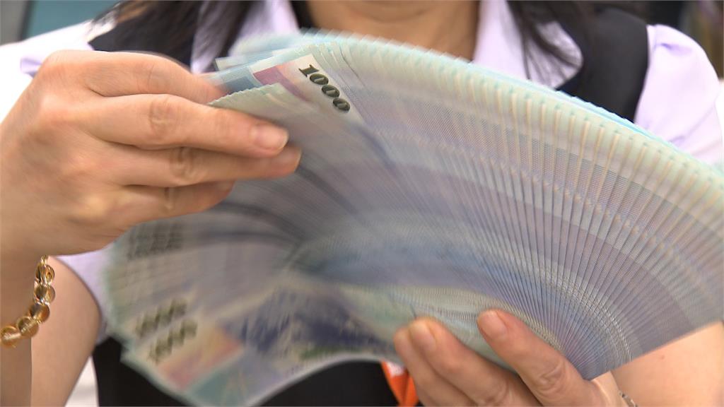 0到18歲「月領5千元」還沒上路就發威？這股1週「飆出4根漲停」鎖死